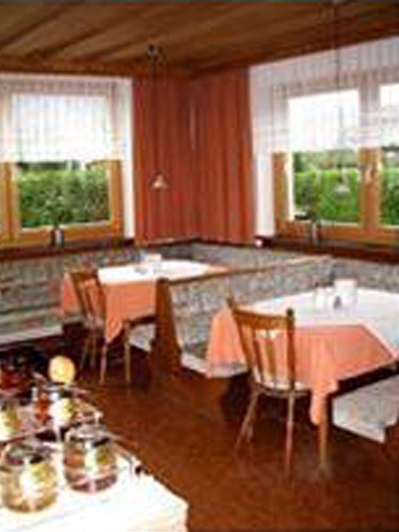 Pension Bergheil Kaprun Exterior photo